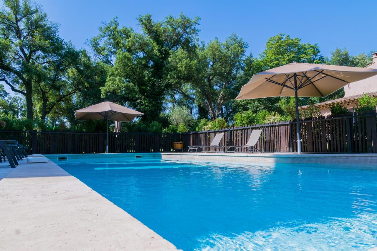 Chateau Des Bertrands Le Cannet des Maures Bagian luar foto