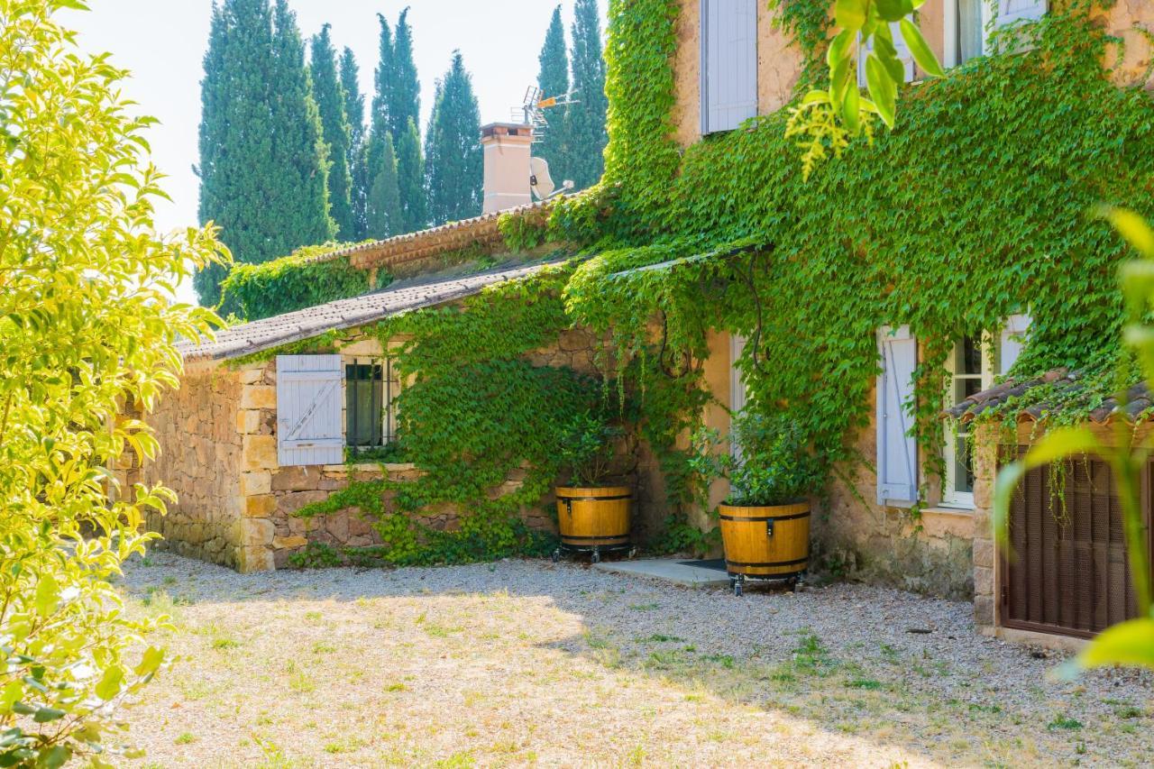 Chateau Des Bertrands Le Cannet des Maures Bagian luar foto